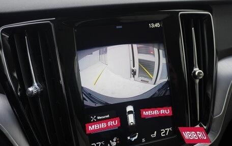 Volvo V60 Cross Country II, 2019 год, 3 580 000 рублей, 18 фотография