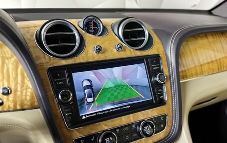 Bentley Bentayga I, 2018 год, 9 800 000 рублей, 23 фотография