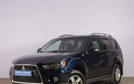 Mitsubishi Outlander III рестайлинг 3, 2010 год, 999 000 рублей, 4 фотография