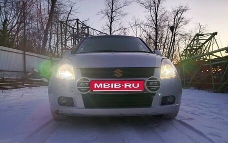 Suzuki Swift III, 2004 год, 400 000 рублей, 2 фотография