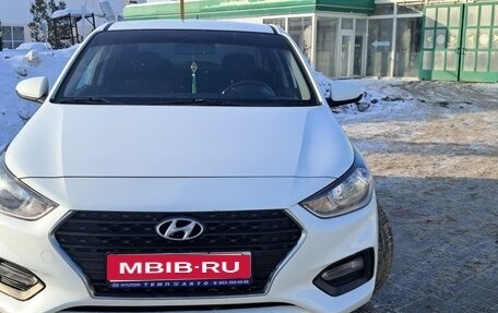Hyundai Solaris II рестайлинг, 2017 год, 1 250 000 рублей, 1 фотография