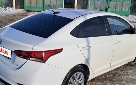 Hyundai Solaris II рестайлинг, 2017 год, 1 250 000 рублей, 5 фотография