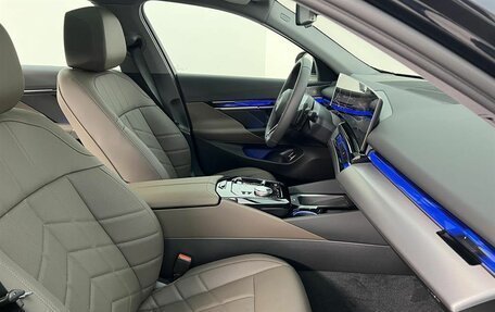 BMW 5 серия, 2025 год, 8 610 000 рублей, 11 фотография