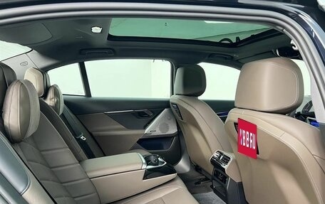 BMW 5 серия, 2025 год, 8 610 000 рублей, 13 фотография