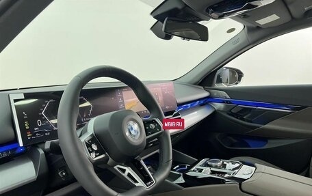 BMW 5 серия, 2025 год, 8 610 000 рублей, 9 фотография