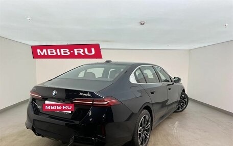 BMW 5 серия, 2025 год, 8 610 000 рублей, 4 фотография