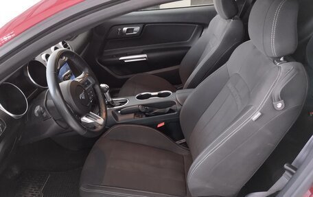 Ford Mustang VI рестайлинг, 2022 год, 2 990 000 рублей, 18 фотография