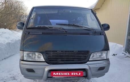 SsangYong Istana, 1999 год, 350 000 рублей, 5 фотография