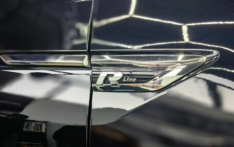 Volkswagen Tiguan II, 2018 год, 2 380 000 рублей, 5 фотография