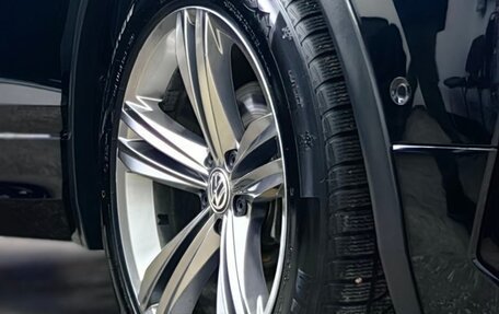Volkswagen Tiguan II, 2018 год, 2 380 000 рублей, 11 фотография