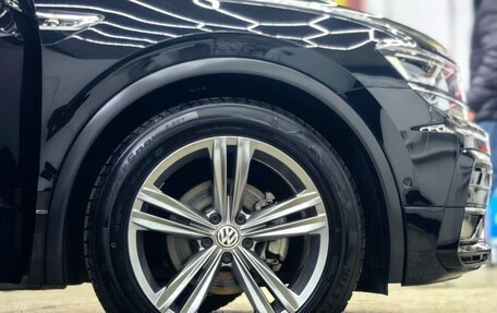 Volkswagen Tiguan II, 2018 год, 2 380 000 рублей, 10 фотография