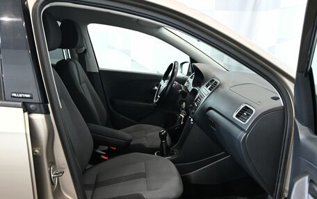 Volkswagen Polo VI (EU Market), 2016 год, 940 000 рублей, 10 фотография