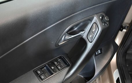 Volkswagen Polo VI (EU Market), 2016 год, 940 000 рублей, 15 фотография