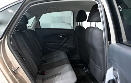 Volkswagen Polo VI (EU Market), 2016 год, 940 000 рублей, 17 фотография