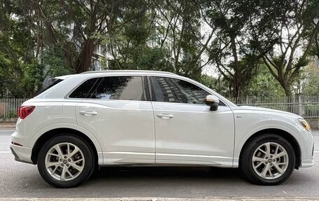 Audi Q3, 2022 год, 2 300 000 рублей, 6 фотография