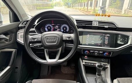 Audi Q3, 2022 год, 2 300 000 рублей, 13 фотография