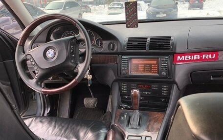 BMW 5 серия, 2002 год, 840 000 рублей, 24 фотография