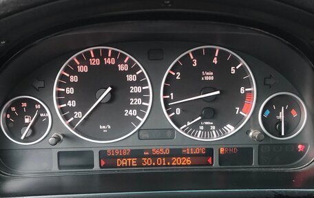 BMW 5 серия, 2002 год, 840 000 рублей, 36 фотография