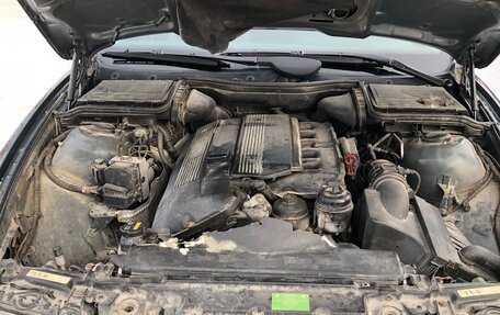 BMW 5 серия, 2002 год, 840 000 рублей, 34 фотография