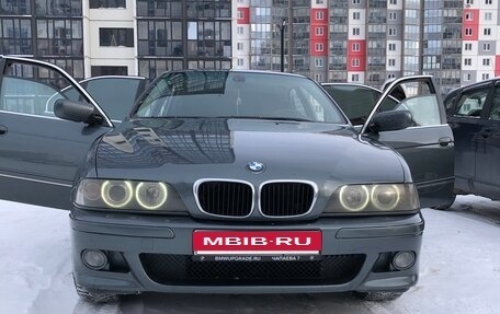 BMW 5 серия, 2002 год, 840 000 рублей, 32 фотография