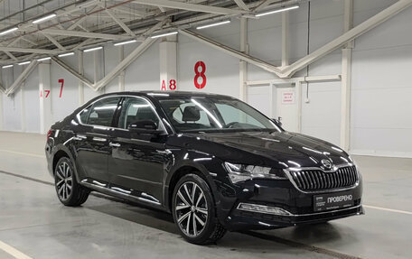 Skoda Superb III рестайлинг, 2025 год, 3 658 950 рублей, 3 фотография