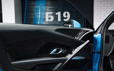 Audi R8, 2023 год, 19 000 000 рублей, 19 фотография