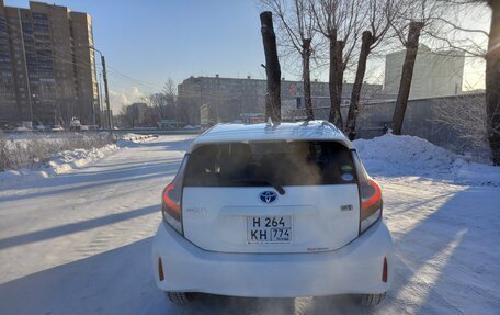 Toyota Aqua I, 2020 год, 1 450 000 рублей, 2 фотография