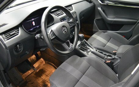 Skoda Octavia, 2020 год, 1 800 000 рублей, 10 фотография