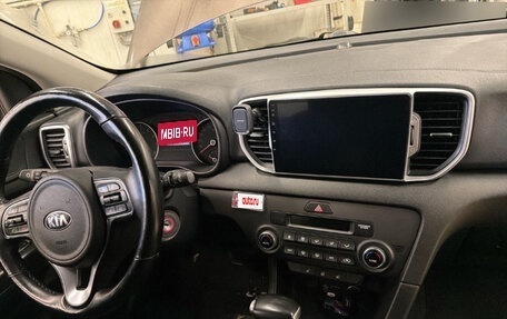 KIA Sportage IV рестайлинг, 2018 год, 2 099 000 рублей, 3 фотография