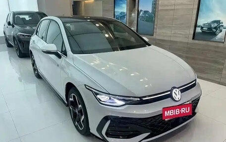 Volkswagen Golf VIII, 2025 год, 3 850 000 рублей, 2 фотография