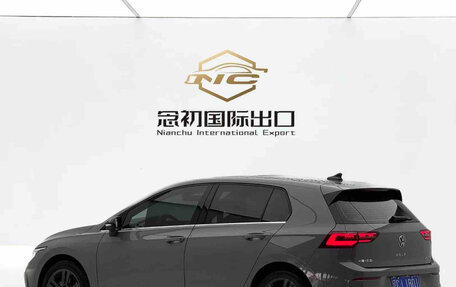 Volkswagen Golf VIII, 2023 год, 2 020 000 рублей, 6 фотография