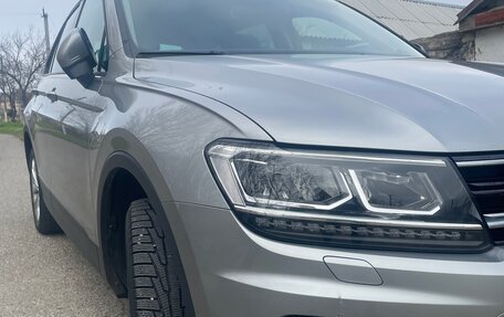 Volkswagen Tiguan II, 2019 год, 3 000 000 рублей, 4 фотография