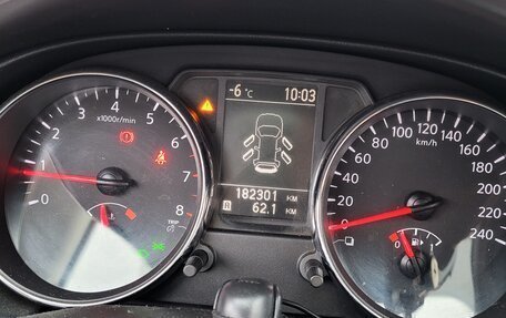 Nissan Qashqai, 2011 год, 990 000 рублей, 2 фотография