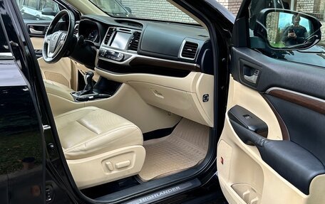 Toyota Highlander III, 2014 год, 3 900 000 рублей, 13 фотография