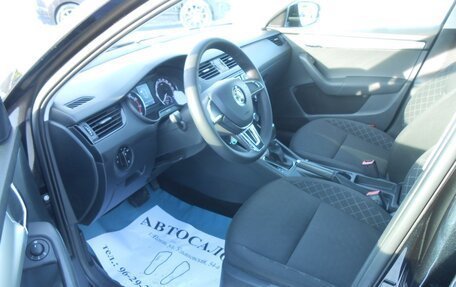 Skoda Octavia, 2018 год, 1 600 000 рублей, 8 фотография