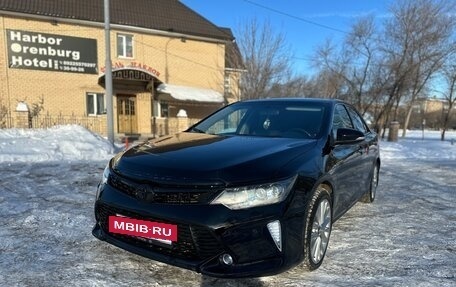Toyota Camry, 2017 год, 2 фотография