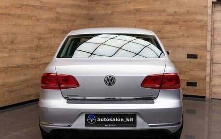 Volkswagen Passat B7, 2011 год, 999 000 рублей, 3 фотография