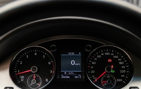 Volkswagen Passat B7, 2011 год, 999 000 рублей, 12 фотография