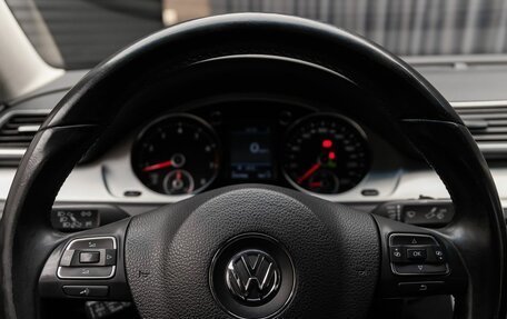 Volkswagen Passat B7, 2011 год, 999 000 рублей, 14 фотография