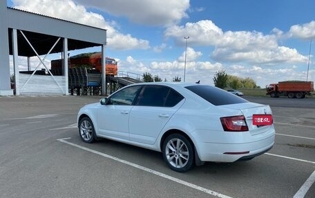 Skoda Octavia, 2017 год, 1 300 000 рублей, 3 фотография