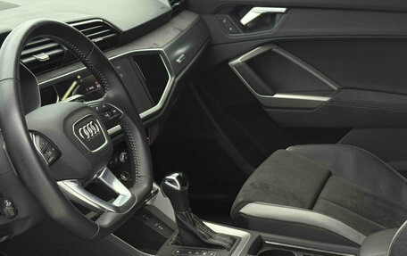 Audi Q3, 2021 год, 2 350 000 рублей, 11 фотография