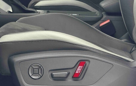 Audi Q3, 2021 год, 2 350 000 рублей, 17 фотография