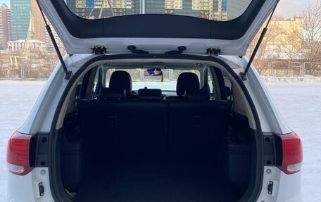 Mitsubishi Outlander III рестайлинг 3, 2016 год, 1 950 000 рублей, 9 фотография