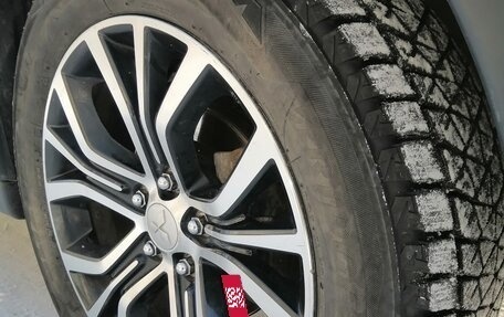 Mitsubishi Outlander III рестайлинг 3, 2016 год, 1 950 000 рублей, 6 фотография