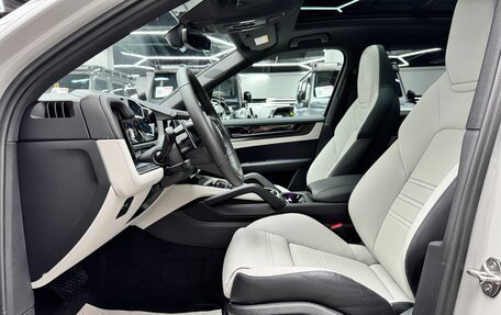 Porsche Cayenne III, 2025 год, 18 490 000 рублей, 18 фотография