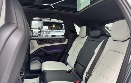 Porsche Cayenne III, 2025 год, 18 490 000 рублей, 25 фотография