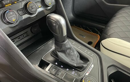 Volkswagen Tiguan II, 2020 год, 2 040 000 рублей, 18 фотография