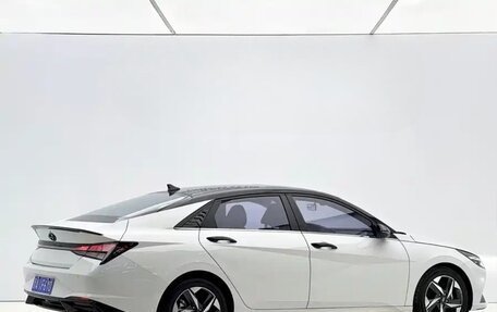Hyundai Elantra, 2022 год, 1 200 000 рублей, 2 фотография
