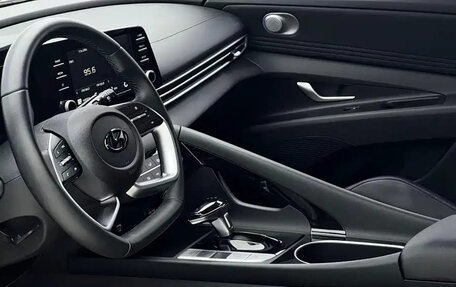 Hyundai Elantra, 2022 год, 1 200 000 рублей, 10 фотография