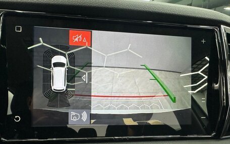 Skoda Karoq I, 2022 год, 2 352 000 рублей, 10 фотография